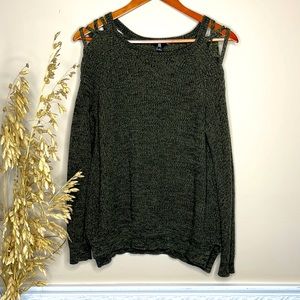 Guess Sweater with open shoulders